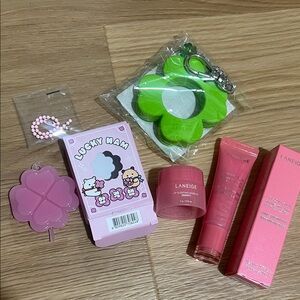 LANEIGE Pink Lip Sleeping Mask & Gloss Set with Clover keychain and clover Blush